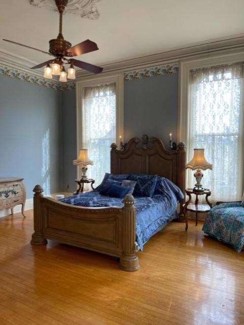 カラマズー Upjohn Bed & Breakfast エクステリア 写真